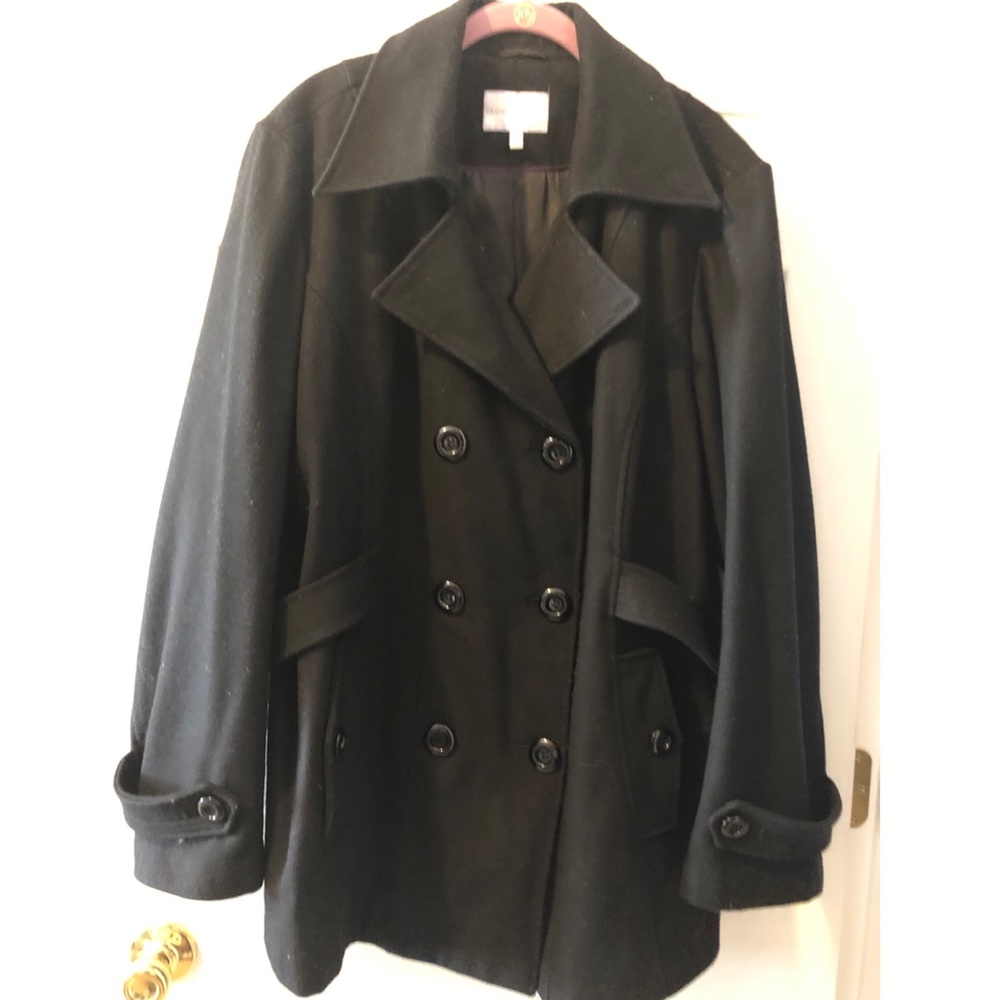 Black peacoat 2x